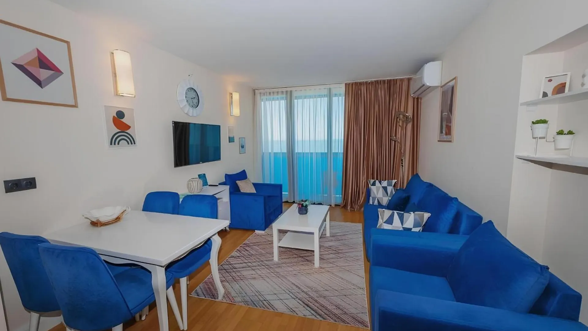 Aparthotel Apartment Balcony Sea Panorama View Batumi